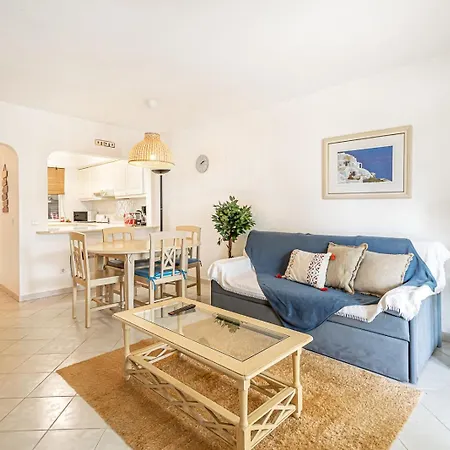 Beguest Balaia 137 Apartment *