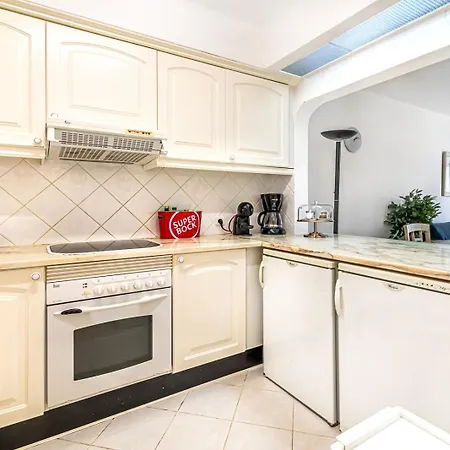 Beguest Balaia 137 Албуфейра