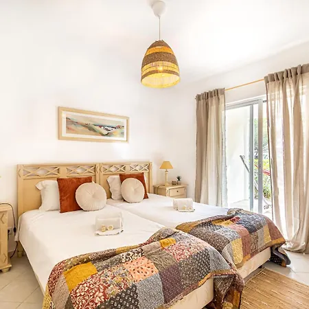 Beguest Balaia 137 * Албуфейра