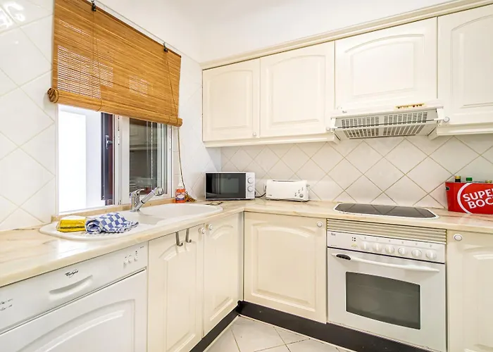 Beguest Balaia 137 Apartment *