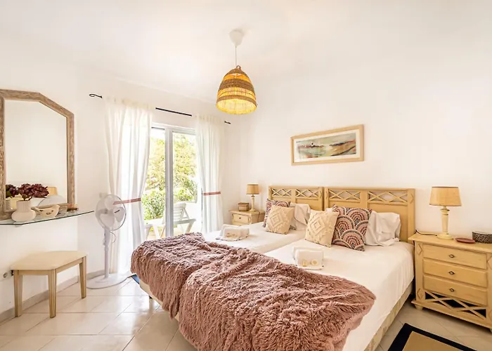 Beguest Balaia 137 *