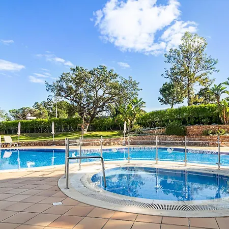 Beguest Balaia 137 شقة